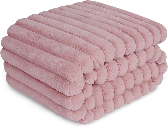 ZAKAPAWS Waterproof Dog Blanket, Luxury Plush Washable Medium Dogs Blankets for Dog Bed, Super Soft Calming Pet Blanket for Indoors (Pink, 30"x40")